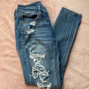 Very Distressed American Eagle Outfitters TOMGIRL Jeans